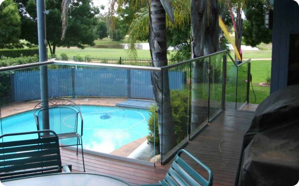 pool fencing 91